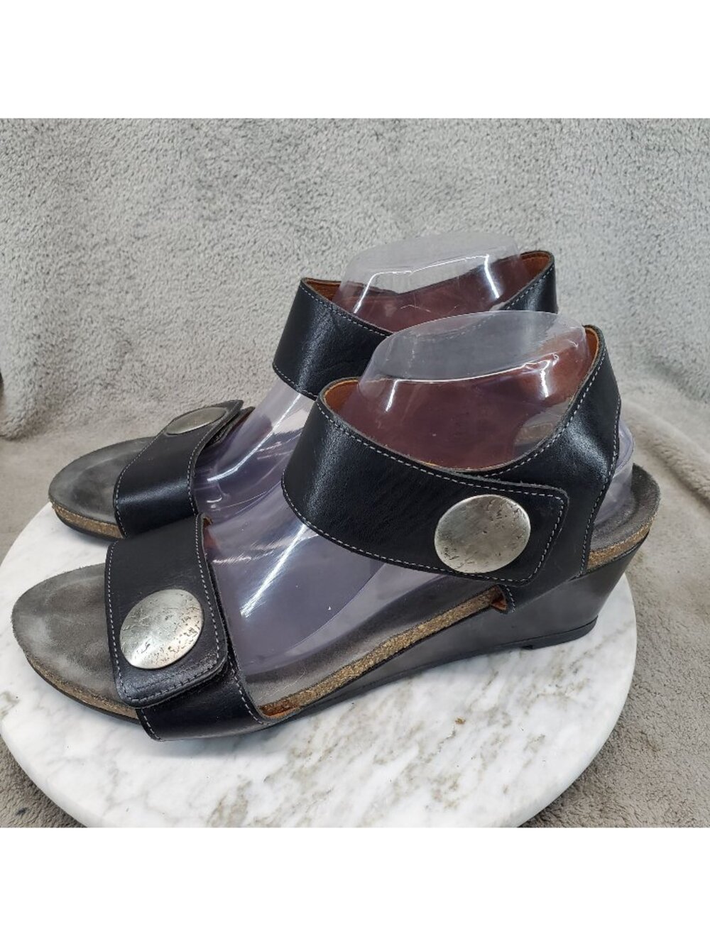 Taos Footwear Shoes Womens EU 41 US 10-10.5 Black Leather Carousel Sandals *Read